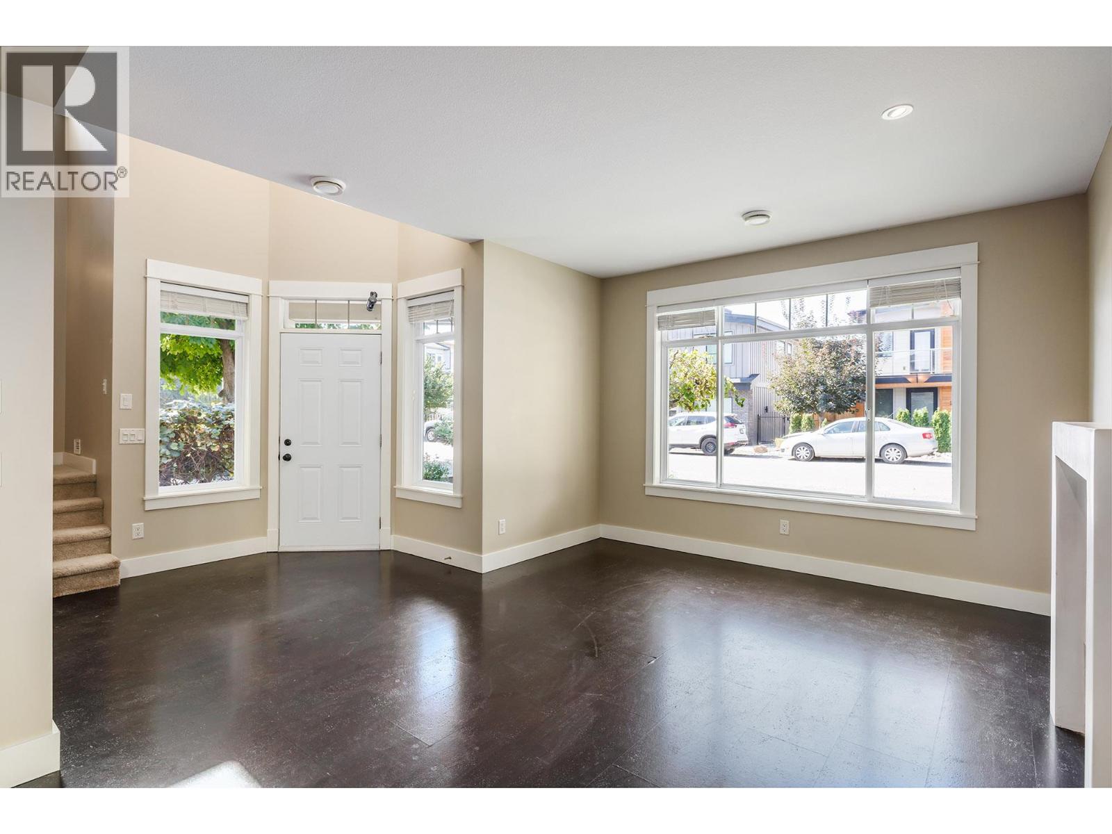 Picture for 2209 Woodlawn  Street