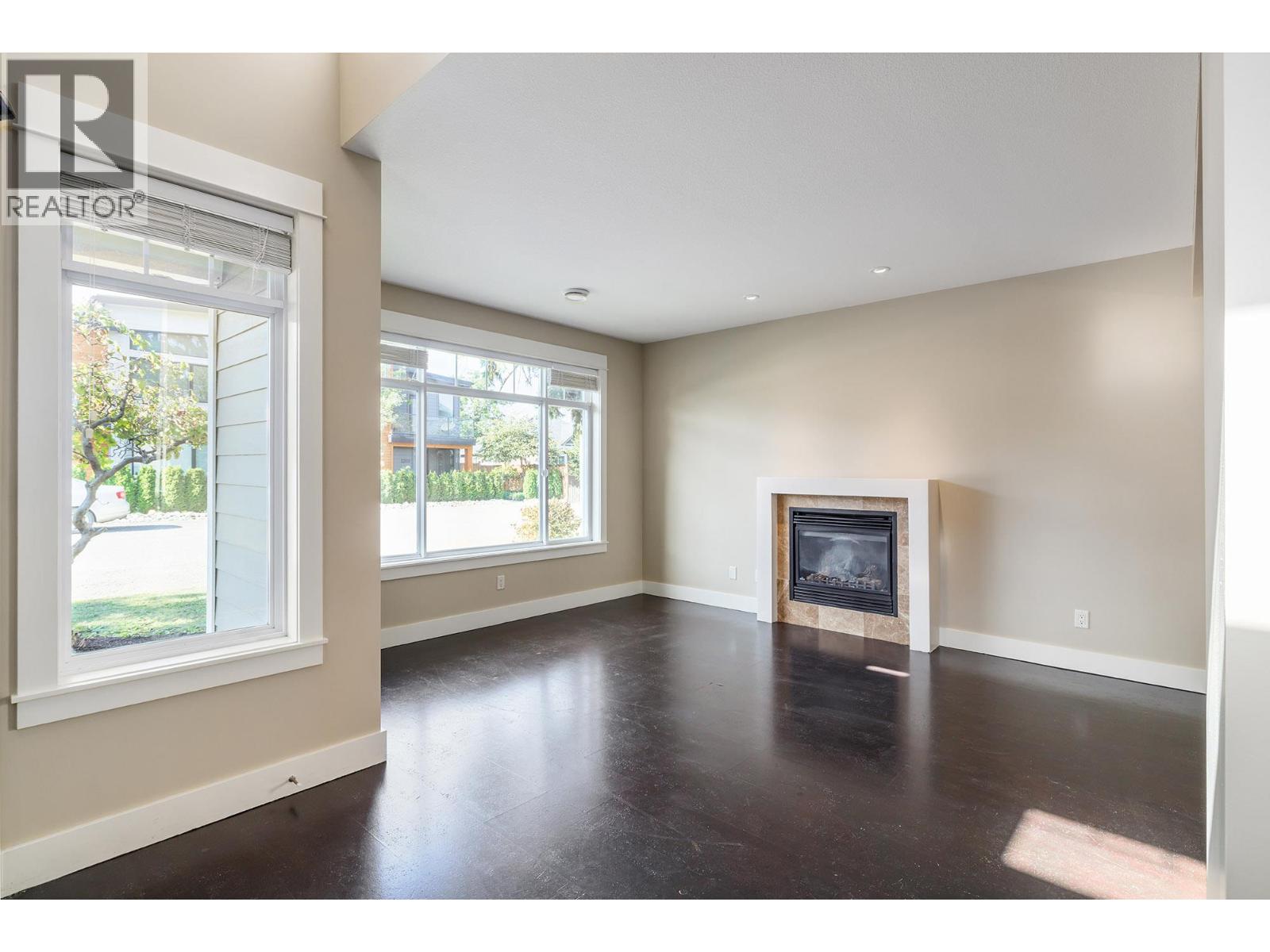 Picture for 2209 Woodlawn  Street https://www.cirrealty.ca/reb/bc/0/10363550_7.jpg