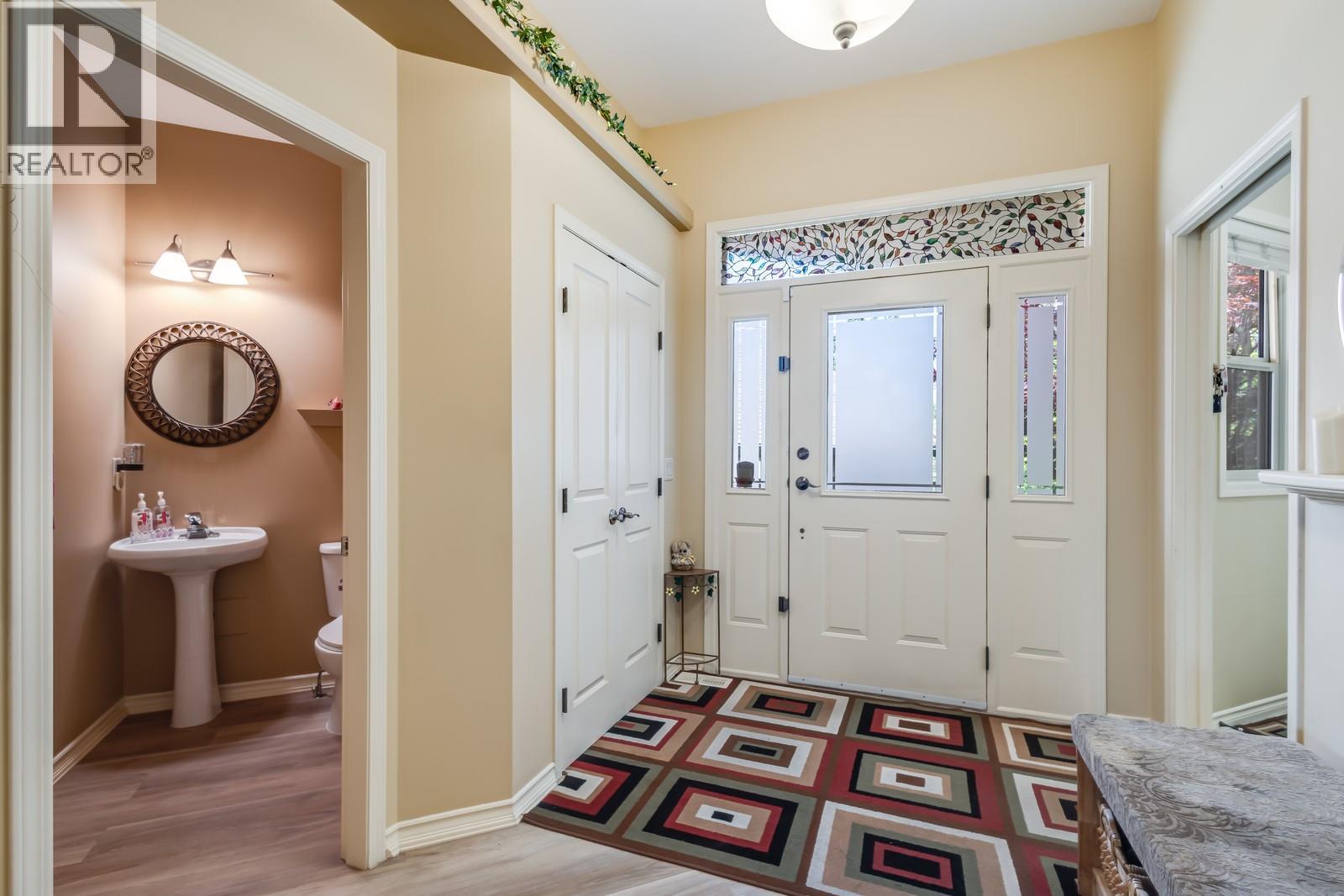 Picture for 5046 South Ridge  Drive https://www.cirrealty.ca/reb/bc/0/10363750_20.jpg