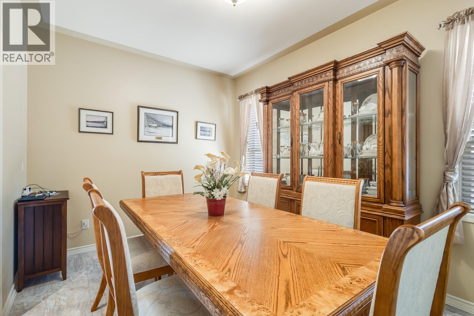 Picture for 5046 South Ridge  Drive https://www.cirrealty.ca/reb/bc/0/10363750_26.jpg