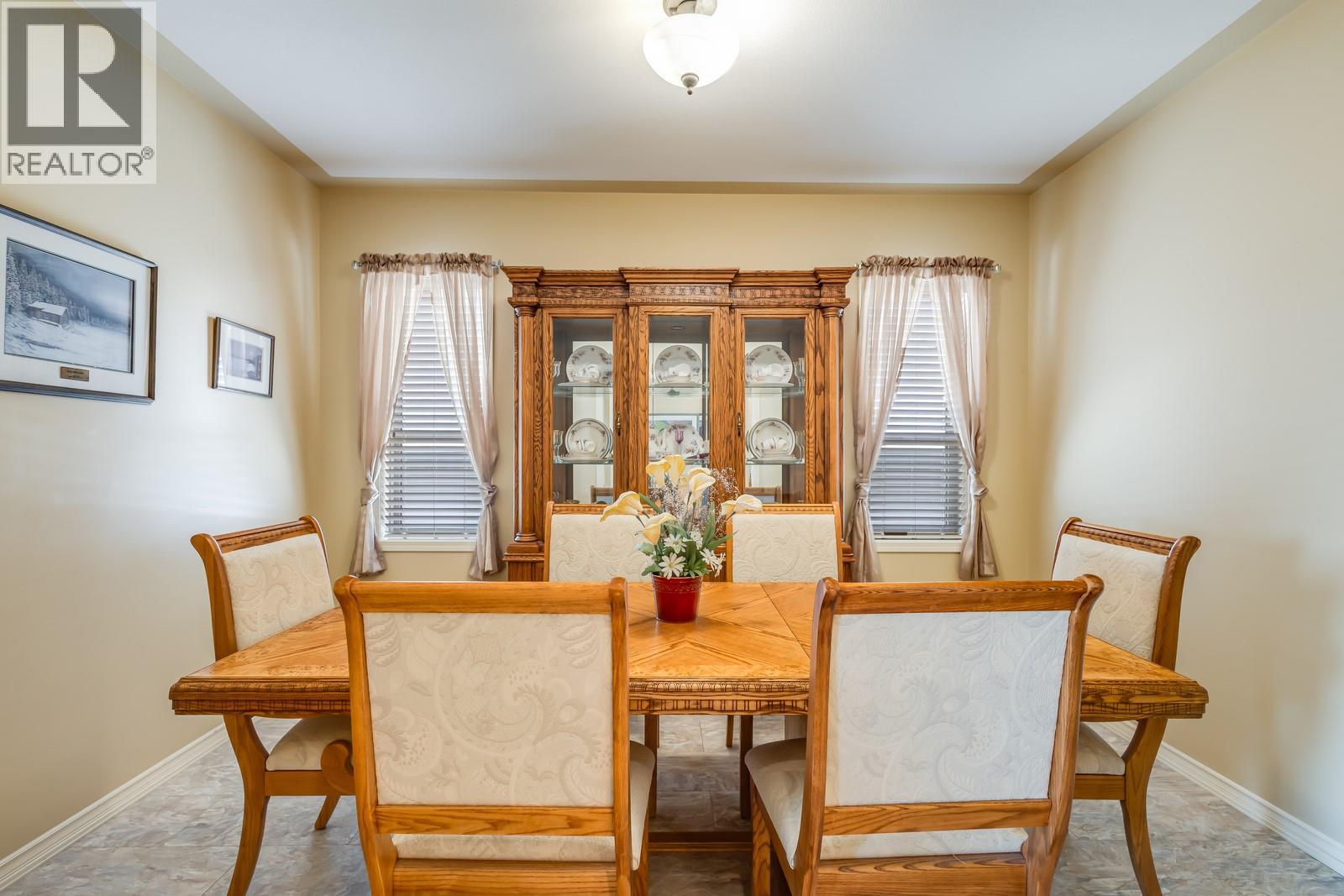 Picture for 5046 South Ridge  Drive https://www.cirrealty.ca/reb/bc/0/10363750_28.jpg