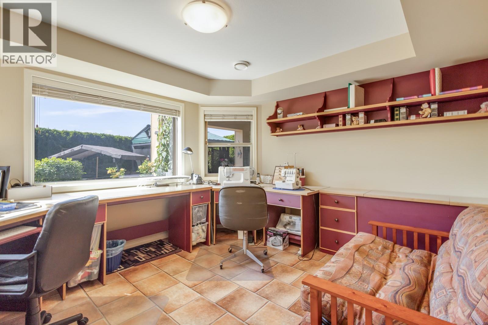 Picture for 5046 South Ridge  Drive https://www.cirrealty.ca/reb/bc/0/10363750_44.jpg