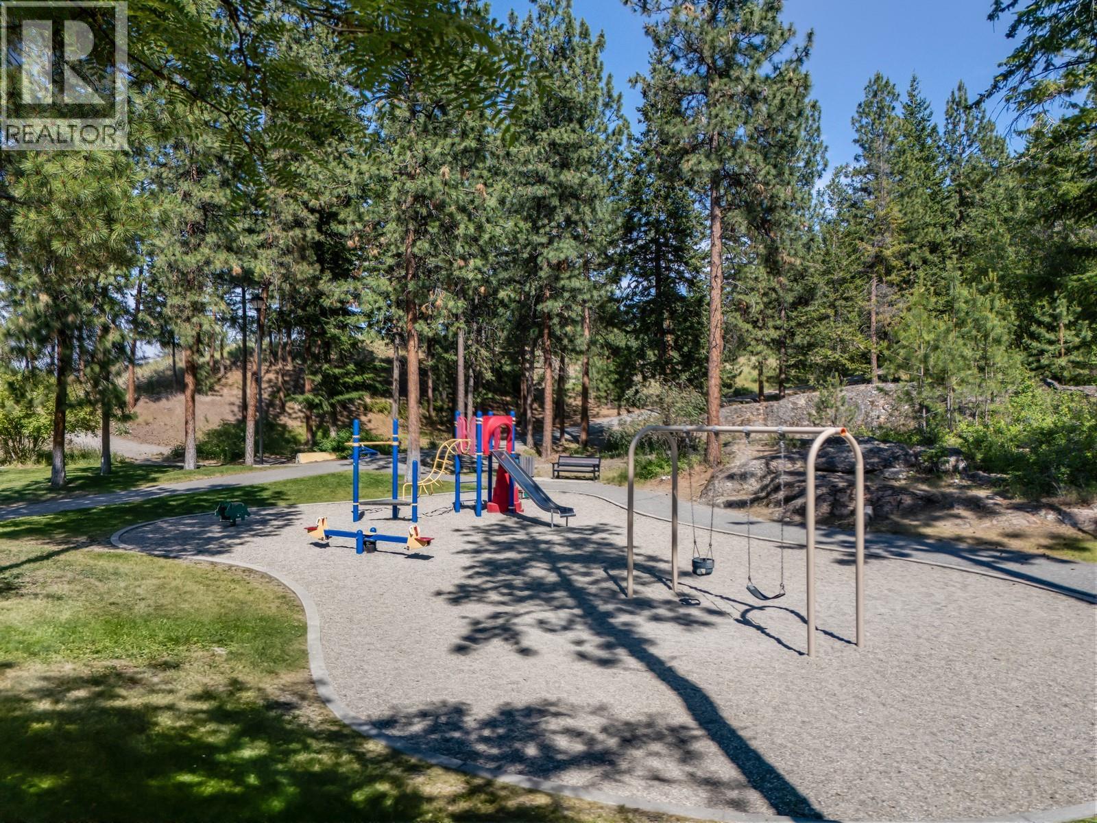 Picture for 5046 South Ridge  Drive https://www.cirrealty.ca/reb/bc/0/10363750_67.jpg