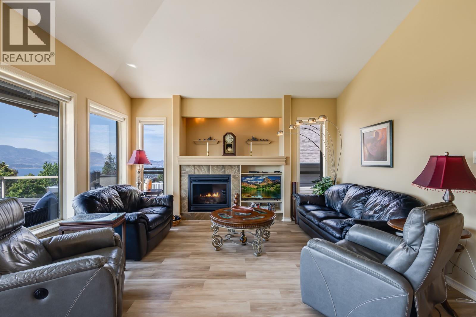 Picture for 5046 South Ridge  Drive https://www.cirrealty.ca/reb/bc/0/10363750_7.jpg