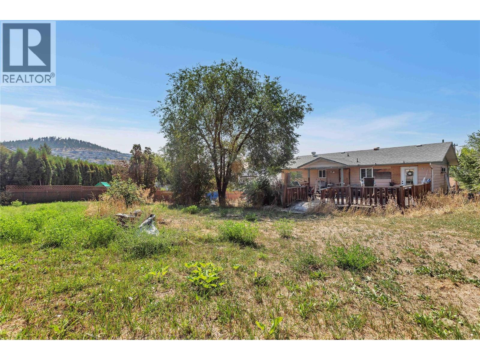 Picture for 1613 Traut  Road https://www.cirrealty.ca/reb/bc/0/10363760_26.jpg