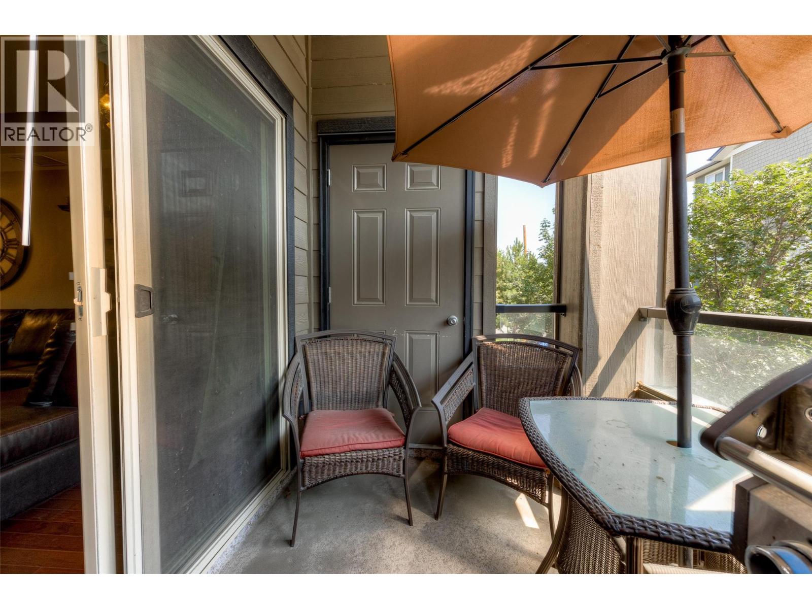 Picture for Unit #206, 1957 Kane  Road https://www.cirrealty.ca/reb/bc/0/10363900_17.jpg