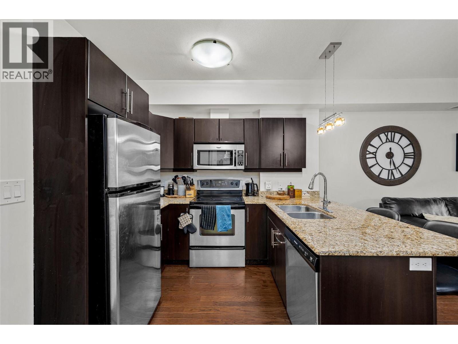 Picture for Unit #206, 1957 Kane  Road https://www.cirrealty.ca/reb/bc/0/10363900_8.jpg