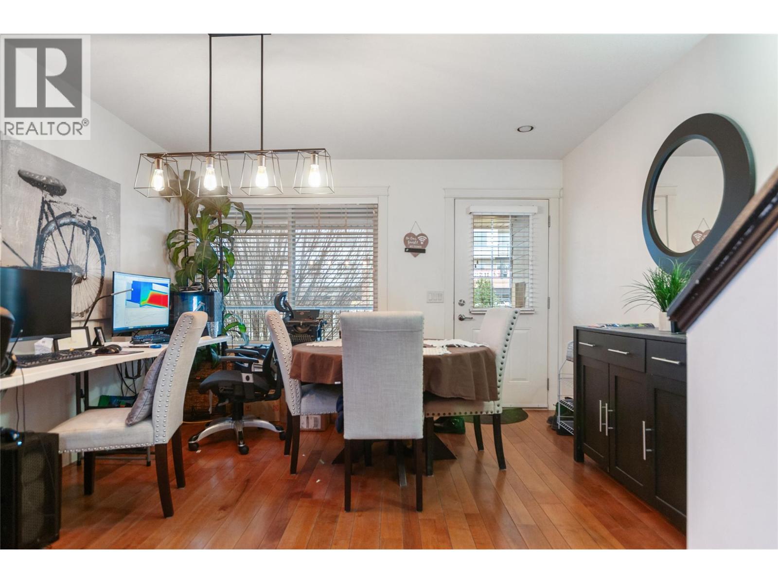 Picture for 741 Clement  Avenue https://www.cirrealty.ca/reb/bc/0/10363950_16.jpg