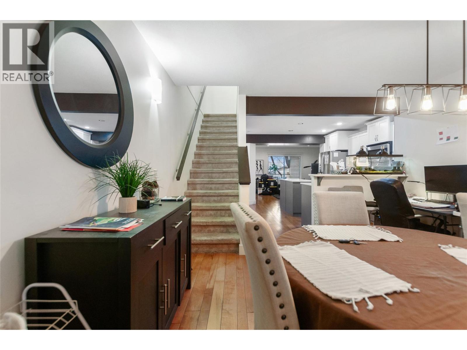 Picture for 741 Clement  Avenue https://www.cirrealty.ca/reb/bc/0/10363950_17.jpg