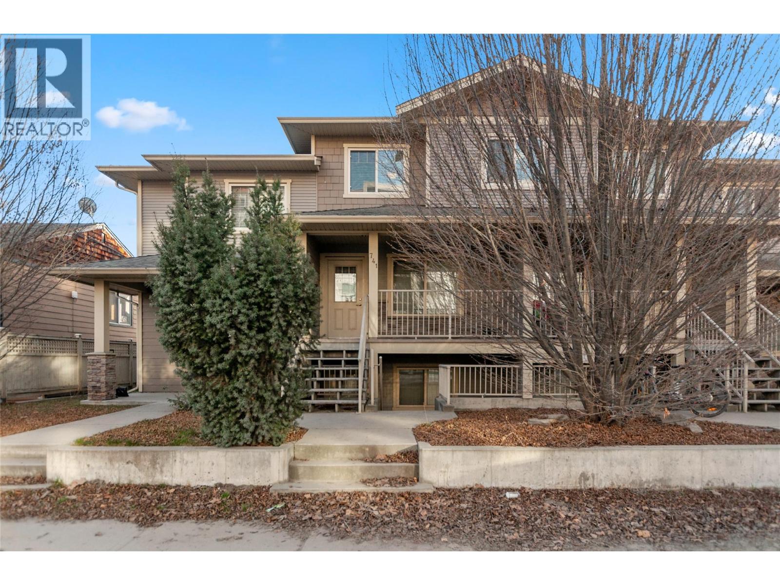 Picture for 741 Clement  Avenue