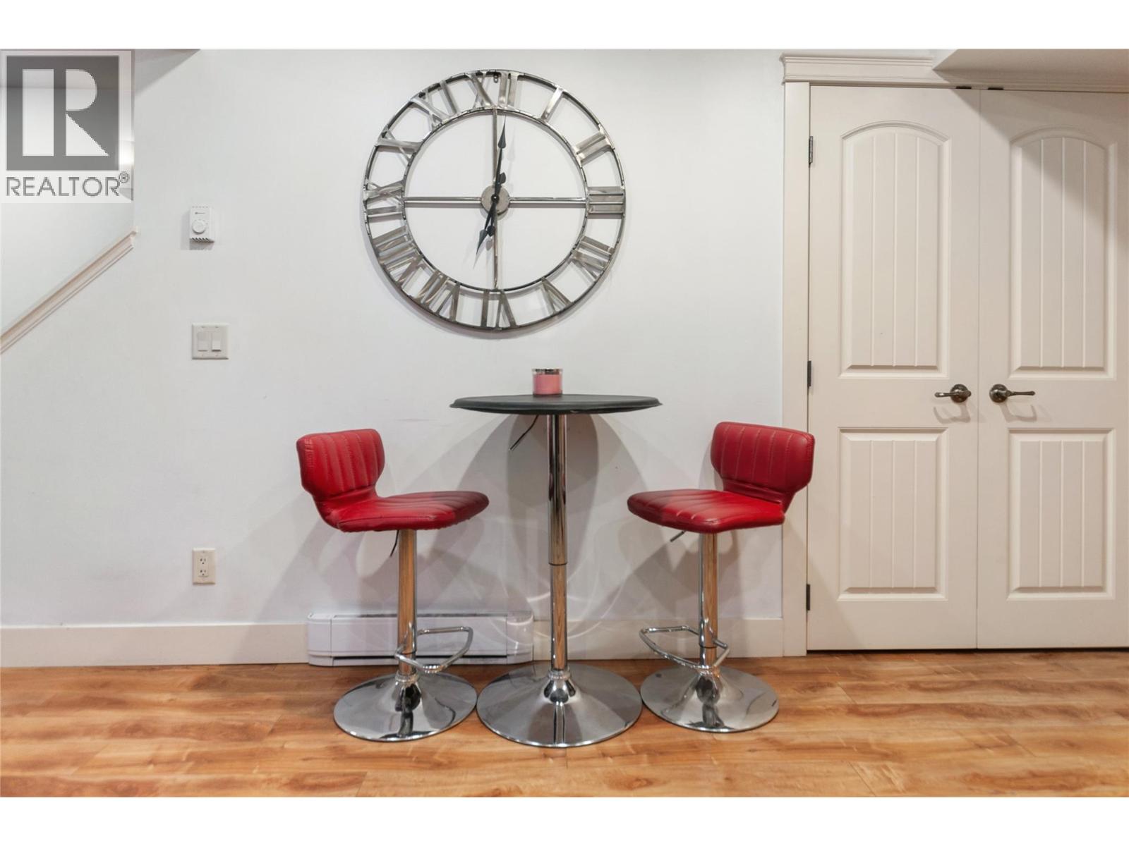 Picture for 741 Clement  Avenue https://www.cirrealty.ca/reb/bc/0/10363950_20.jpg