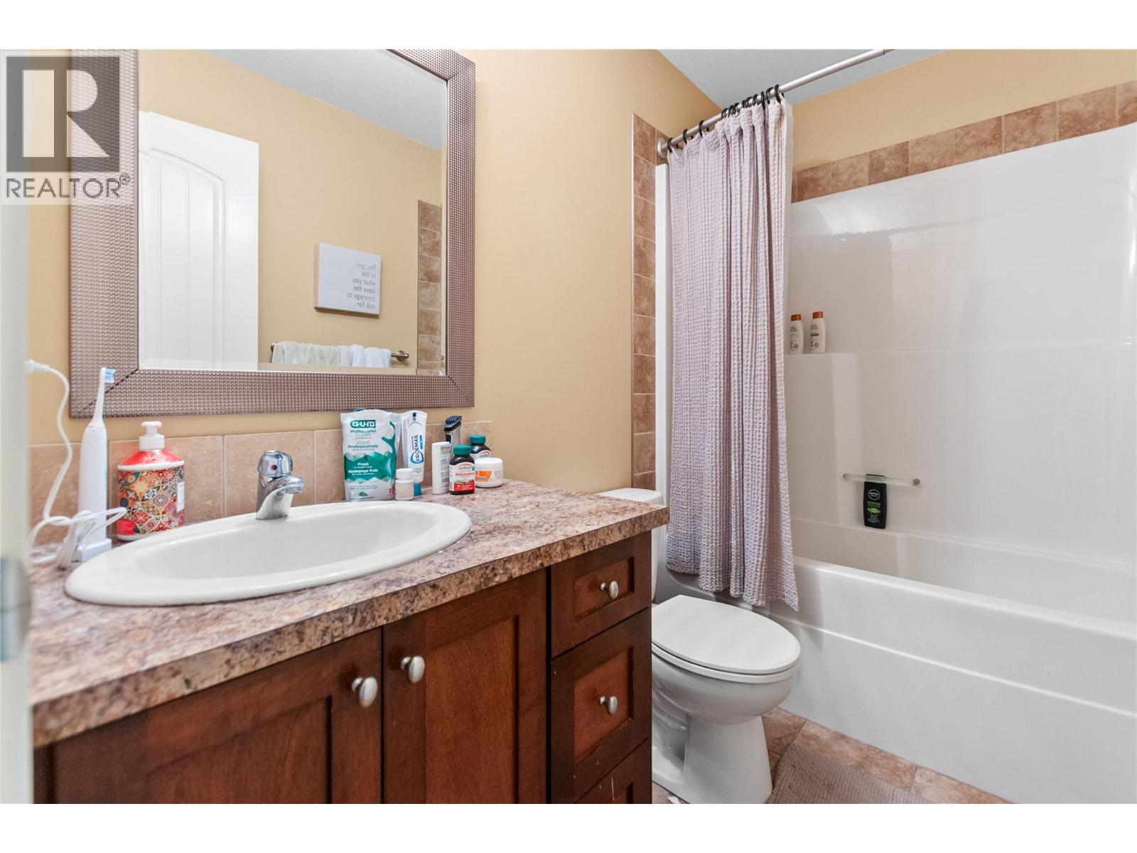 Picture for 741 Clement  Avenue