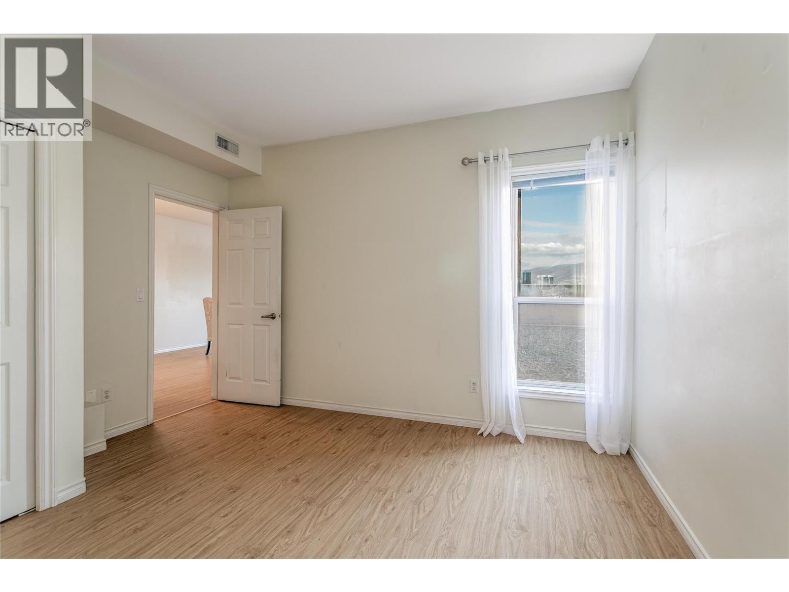 Picture for Unit #208, 2388 Baron  Road https://www.cirrealty.ca/reb/bc/0/10363970_11.jpg