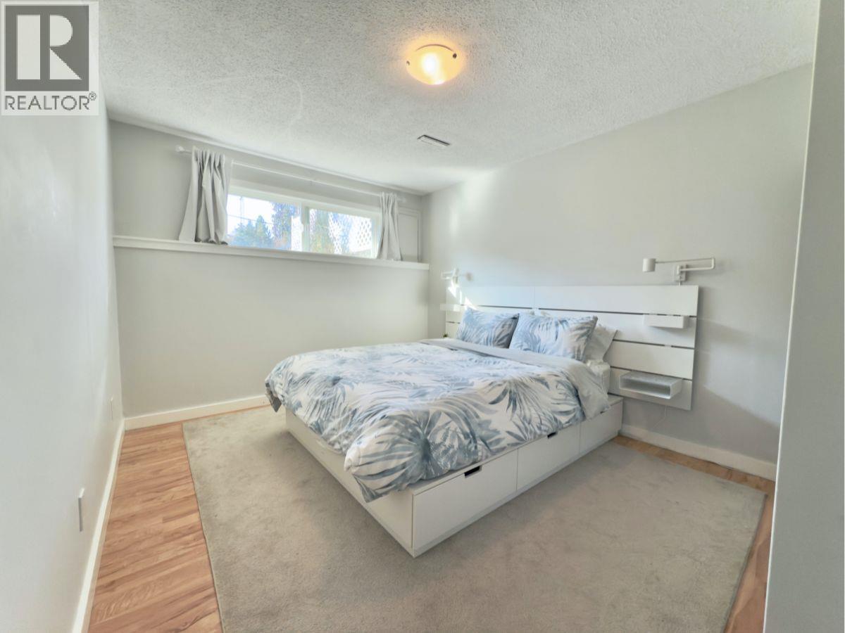 Picture for 488 Stanley  Crescent https://www.cirrealty.ca/reb/bc/0/10364010_13.jpg