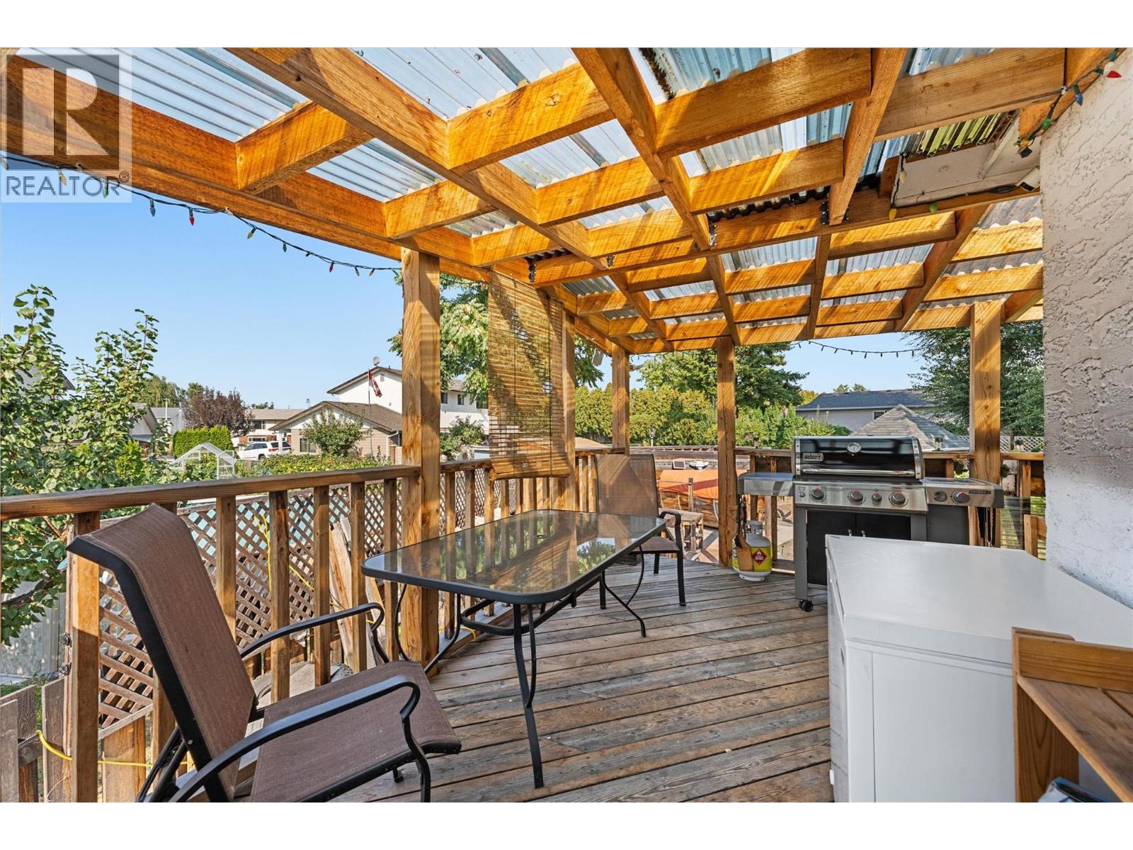 Picture for 992 Grenfell  Court https://www.cirrealty.ca/reb/bc/0/10364110_25.jpg