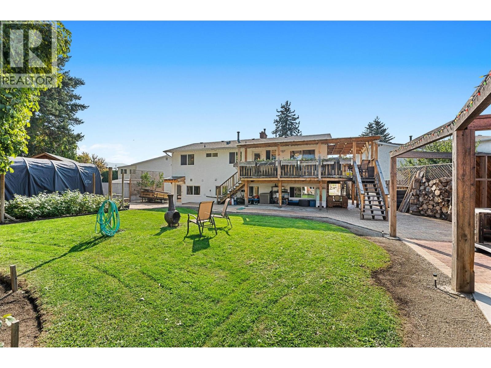 Picture for 992 Grenfell  Court https://www.cirrealty.ca/reb/bc/0/10364110_27.jpg