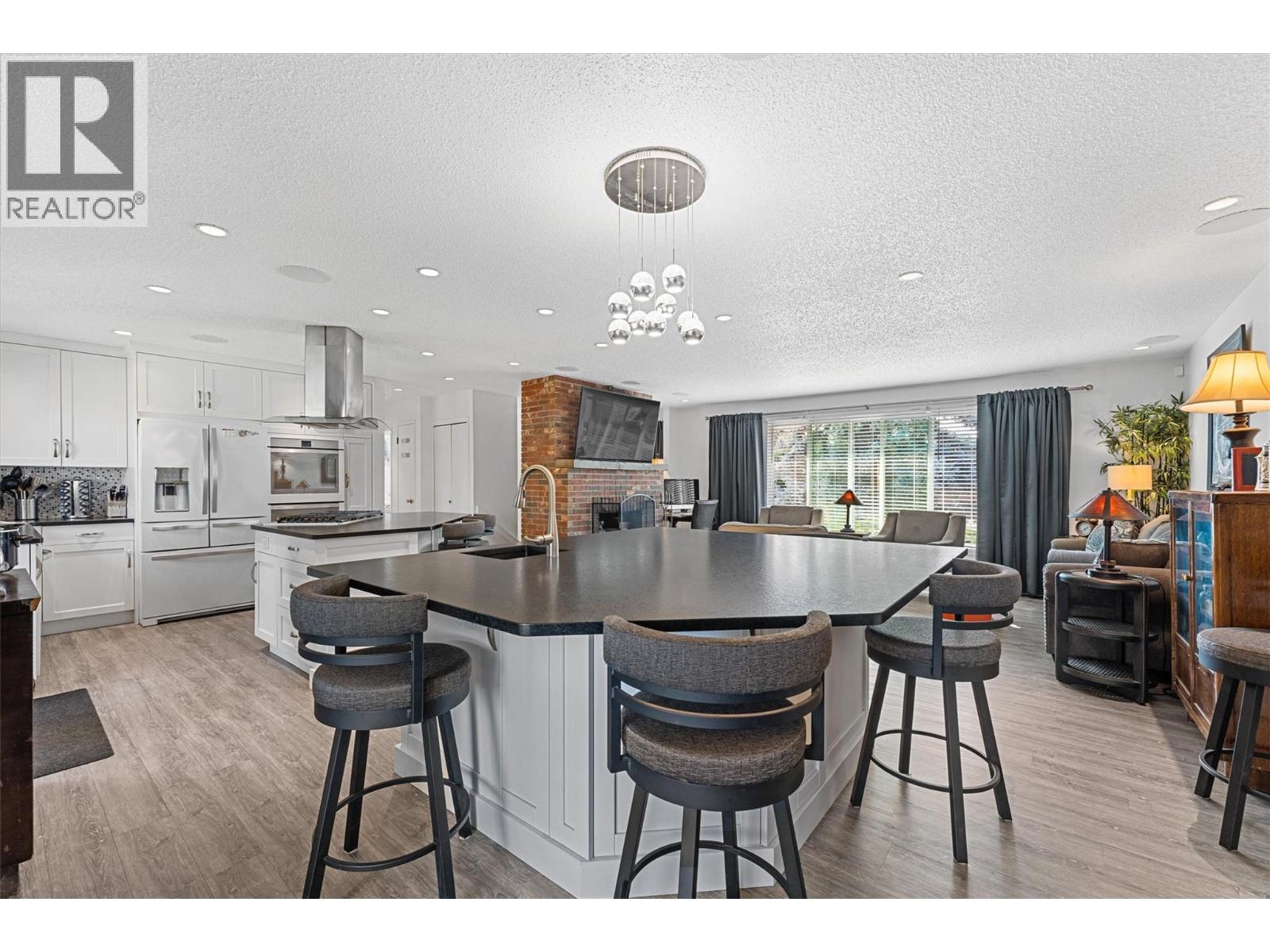 Picture for 992 Grenfell  Court