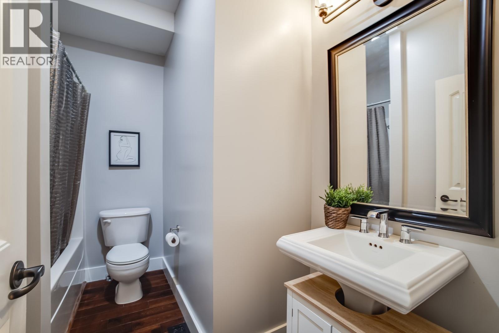 Picture for 2584 Lucinde  Road https://www.cirrealty.ca/reb/bc/0/10364190_23.jpg