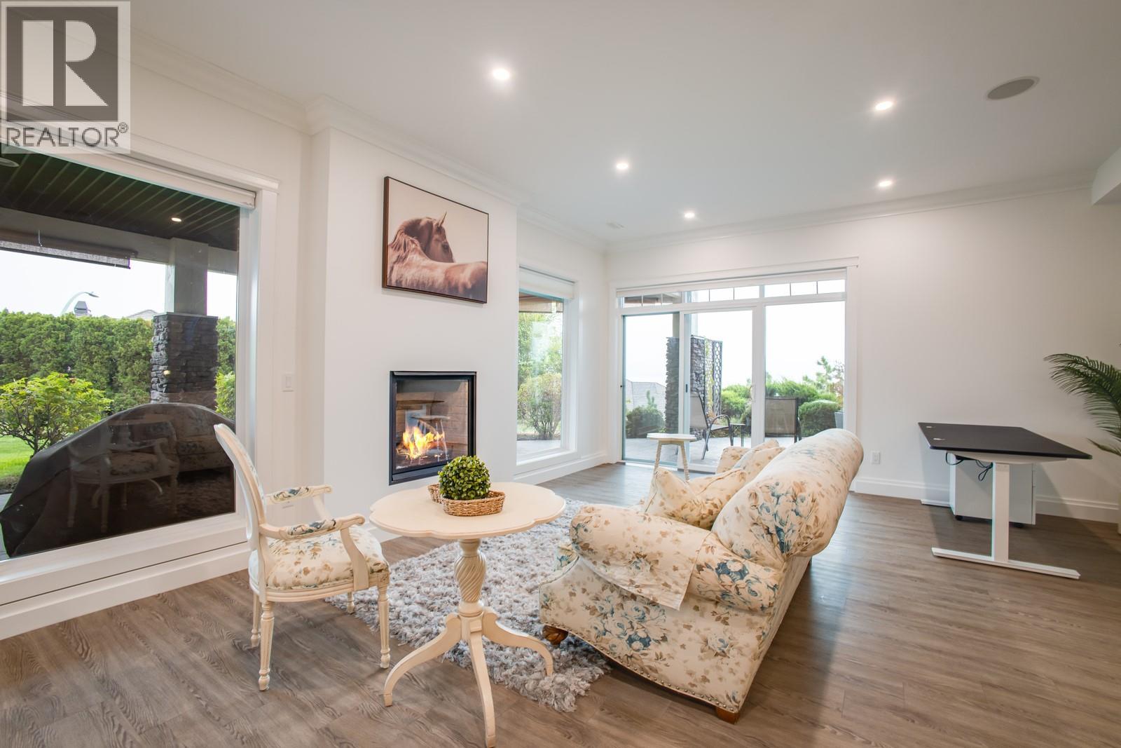 Picture for 2584 Lucinde  Road https://www.cirrealty.ca/reb/bc/0/10364190_33.jpg
