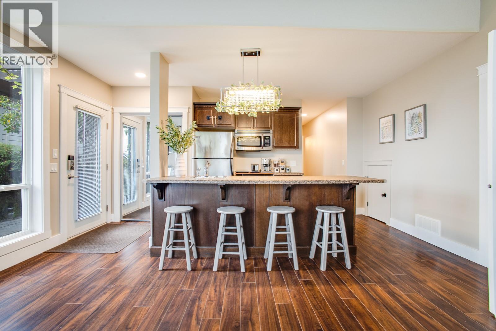 Picture for 2584 Lucinde  Road https://www.cirrealty.ca/reb/bc/0/10364190_44.jpg