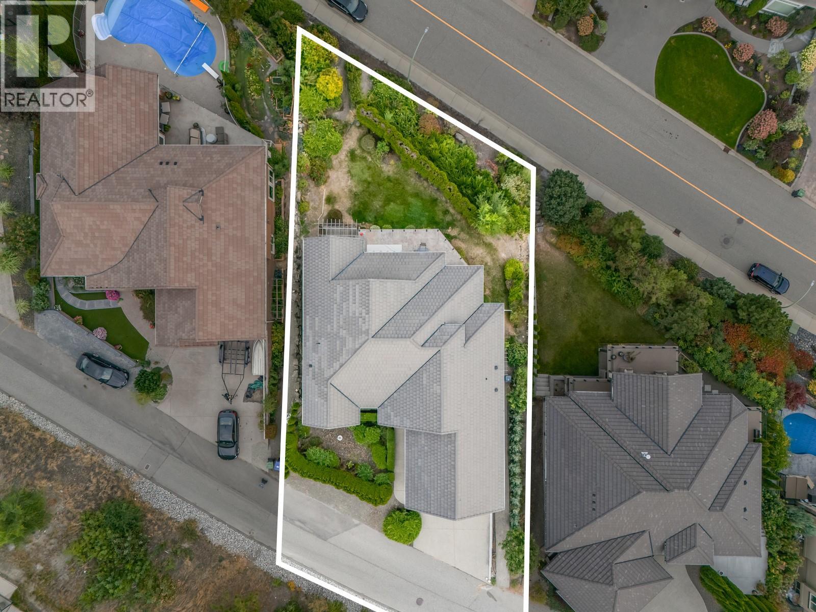 Picture for 2584 Lucinde  Road https://www.cirrealty.ca/reb/bc/0/10364190_50.jpg
