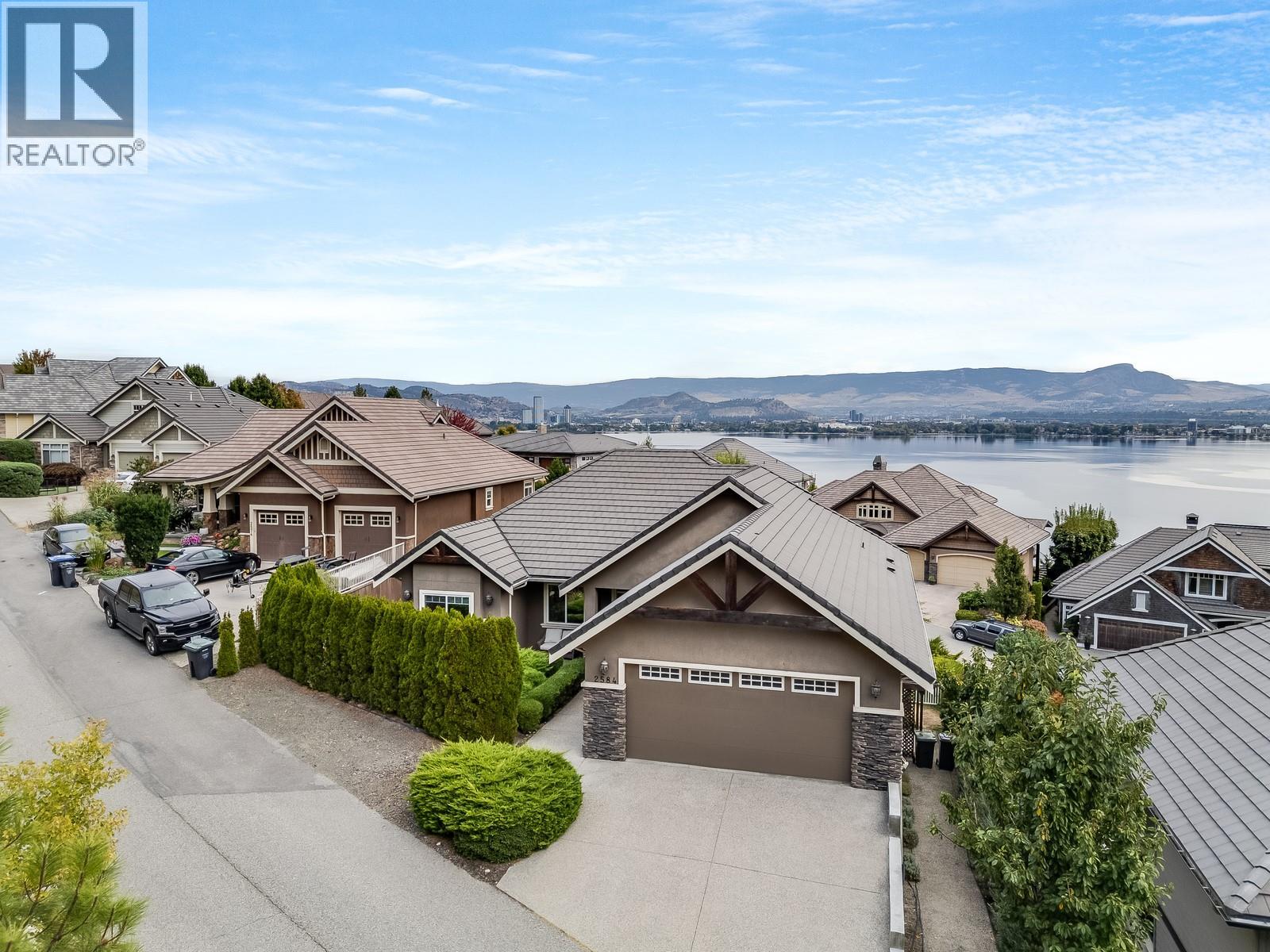 Picture for 2584 Lucinde  Road https://www.cirrealty.ca/reb/bc/0/10364190_53.jpg