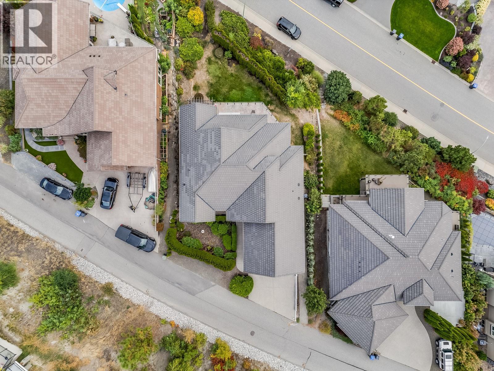 Picture for 2584 Lucinde  Road https://www.cirrealty.ca/reb/bc/0/10364190_55.jpg