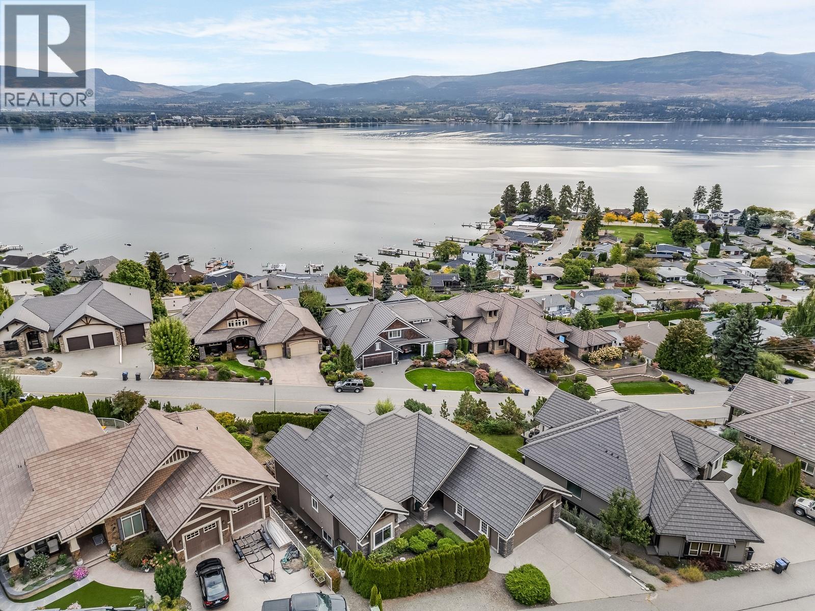 Picture for 2584 Lucinde  Road https://www.cirrealty.ca/reb/bc/0/10364190_56.jpg