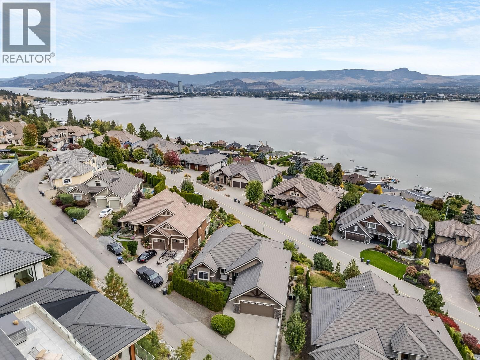 Picture for 2584 Lucinde  Road https://www.cirrealty.ca/reb/bc/0/10364190_57.jpg