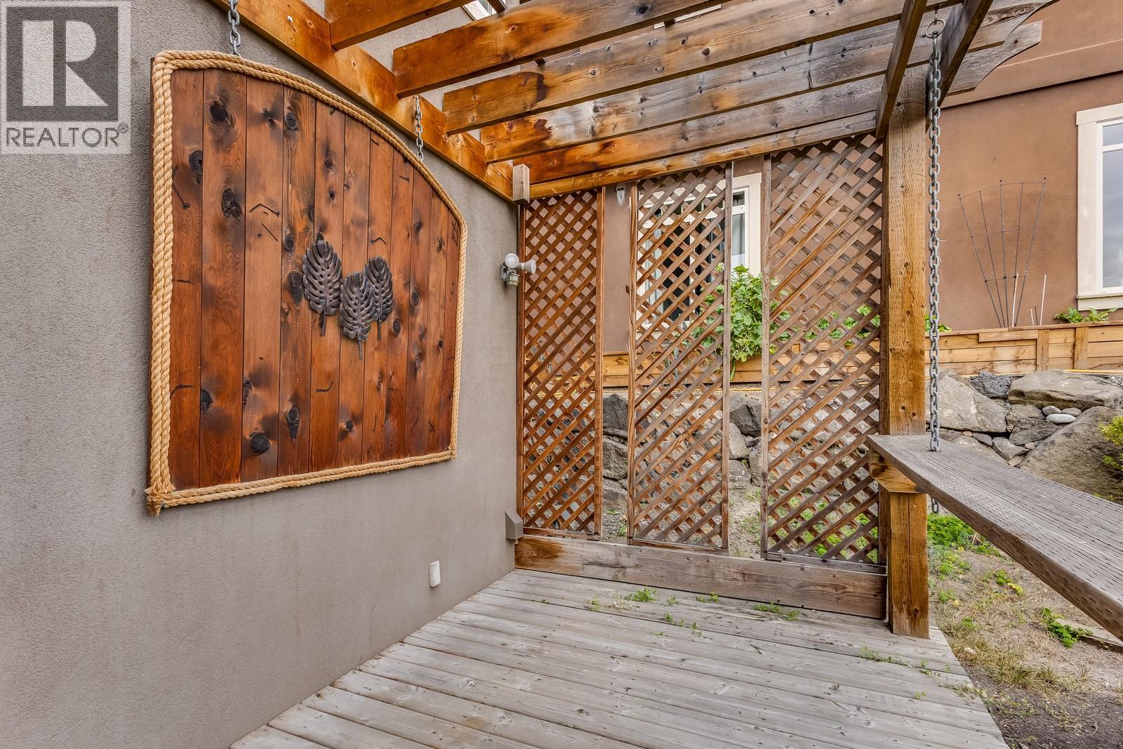 Picture for 2584 Lucinde  Road https://www.cirrealty.ca/reb/bc/0/10364190_66.jpg