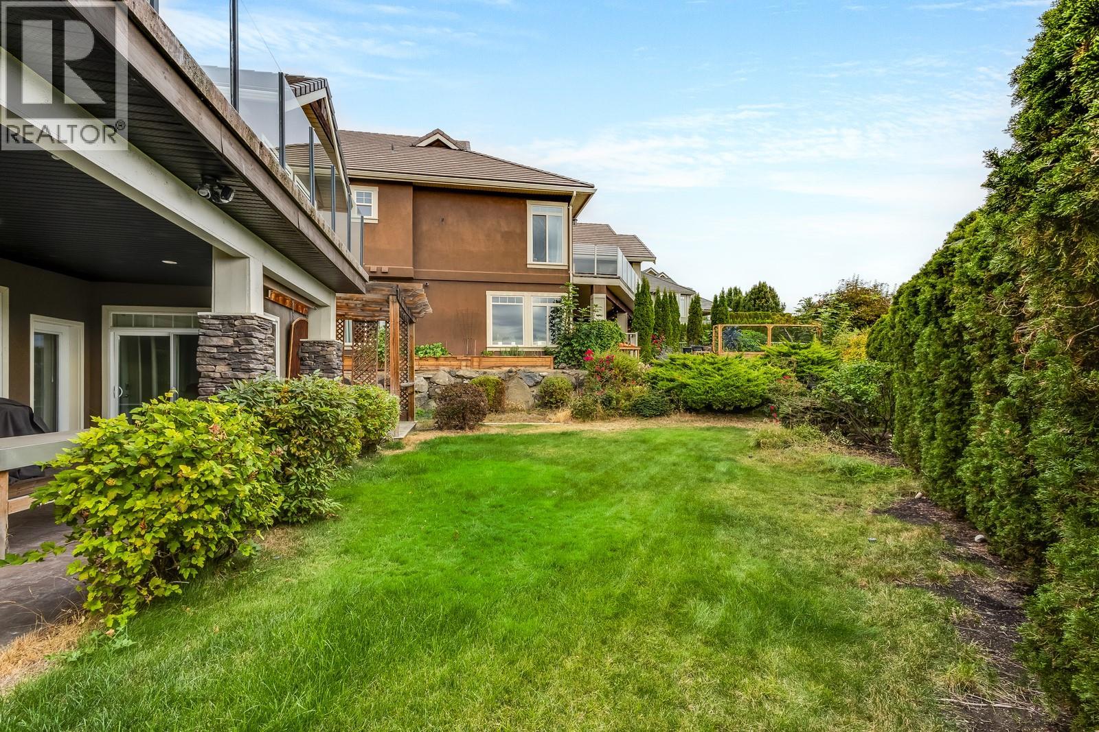Picture for 2584 Lucinde  Road https://www.cirrealty.ca/reb/bc/0/10364190_68.jpg