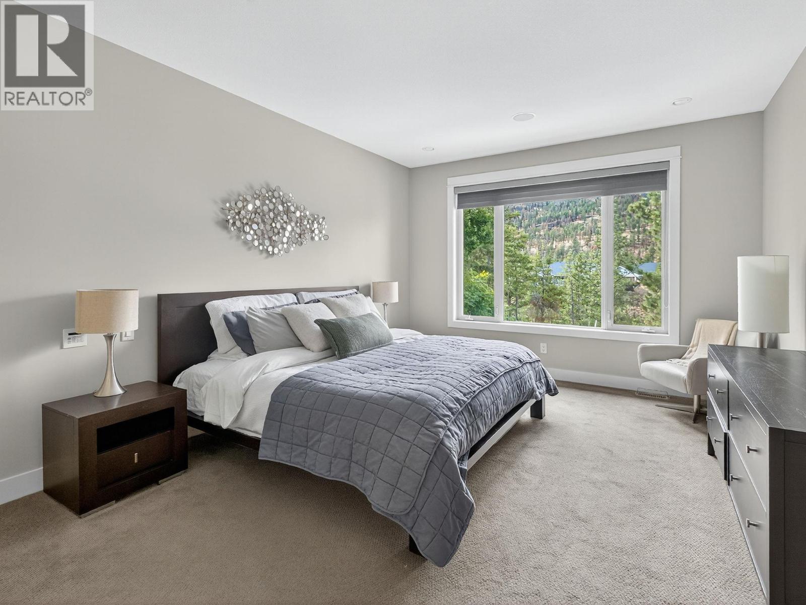 Picture for 1054 Long Ridge  Drive https://www.cirrealty.ca/reb/bc/0/10364220_18.jpg