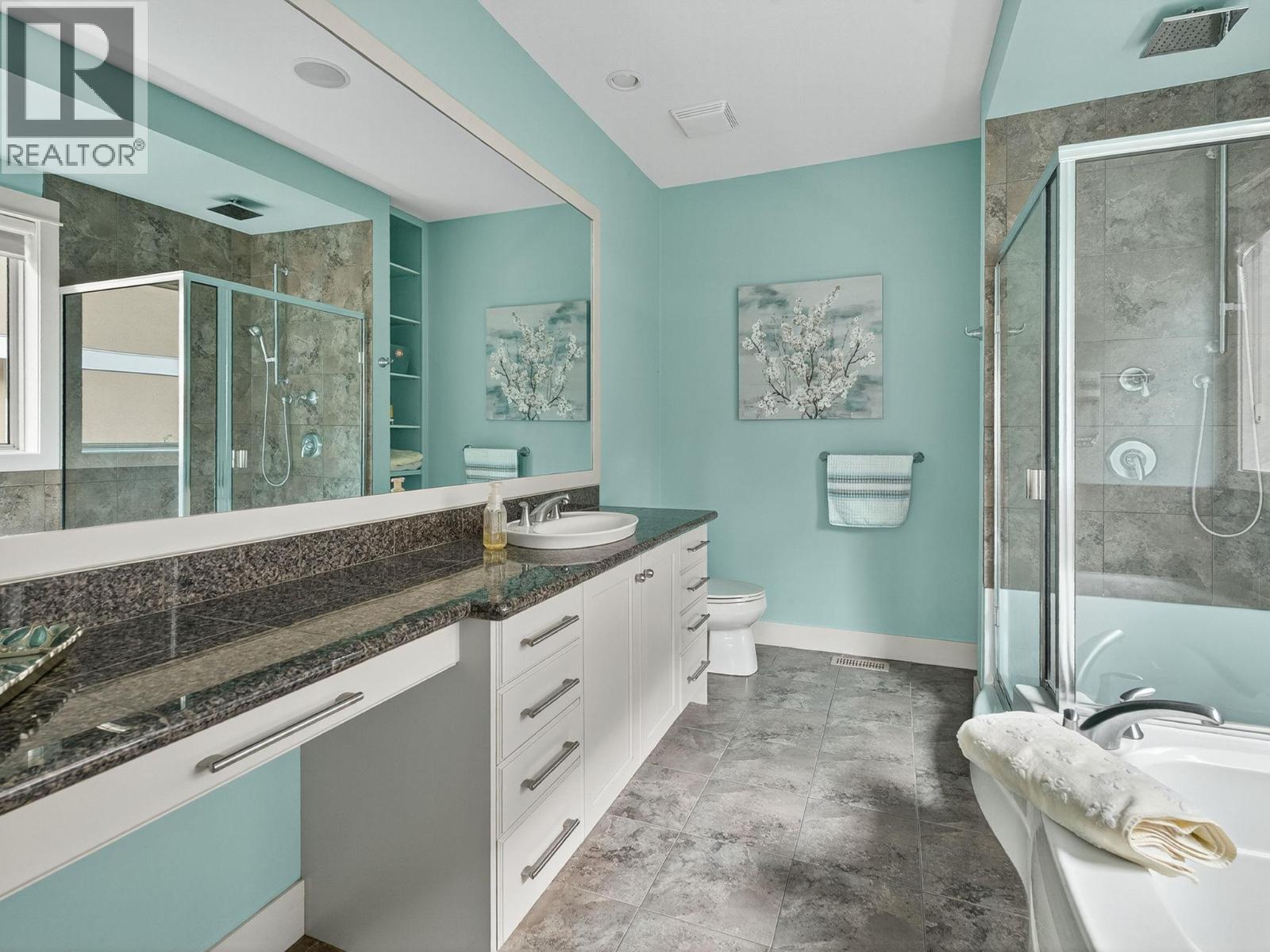 Picture for 1054 Long Ridge  Drive https://www.cirrealty.ca/reb/bc/0/10364220_21.jpg