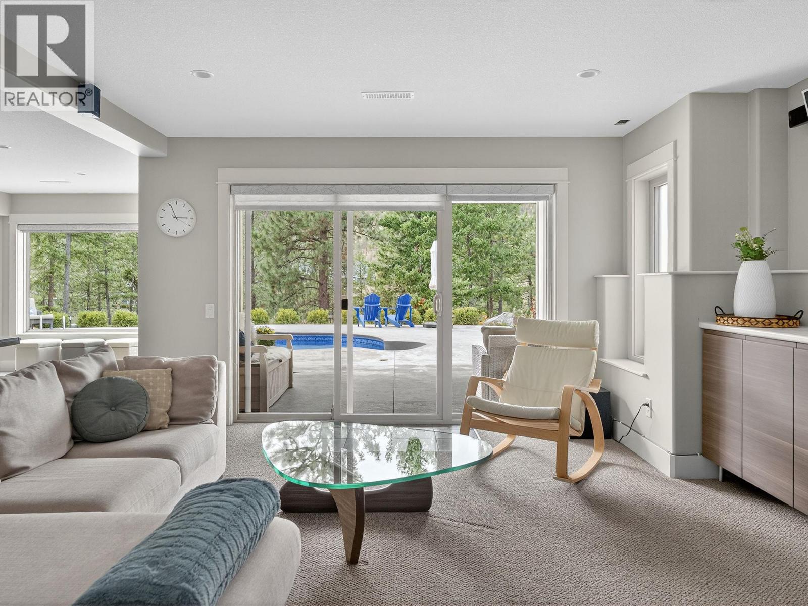 Picture for 1054 Long Ridge  Drive https://www.cirrealty.ca/reb/bc/0/10364220_43.jpg