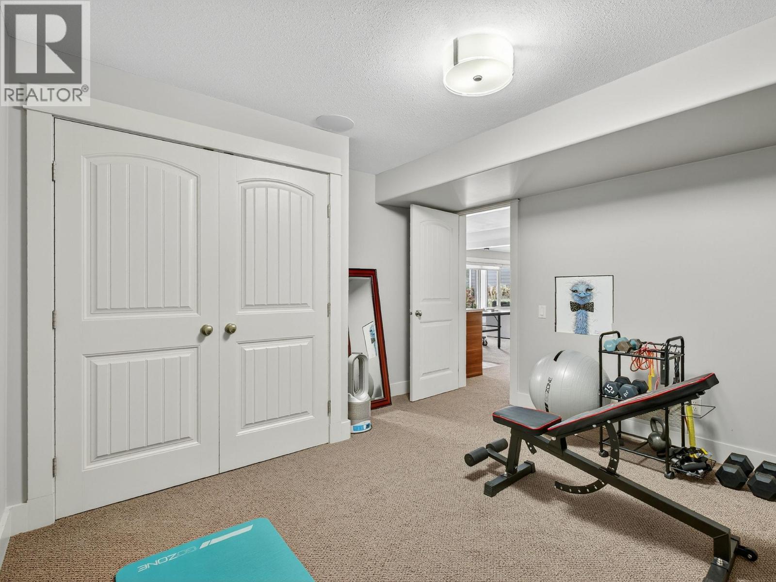 Picture for 1054 Long Ridge  Drive https://www.cirrealty.ca/reb/bc/0/10364220_47.jpg