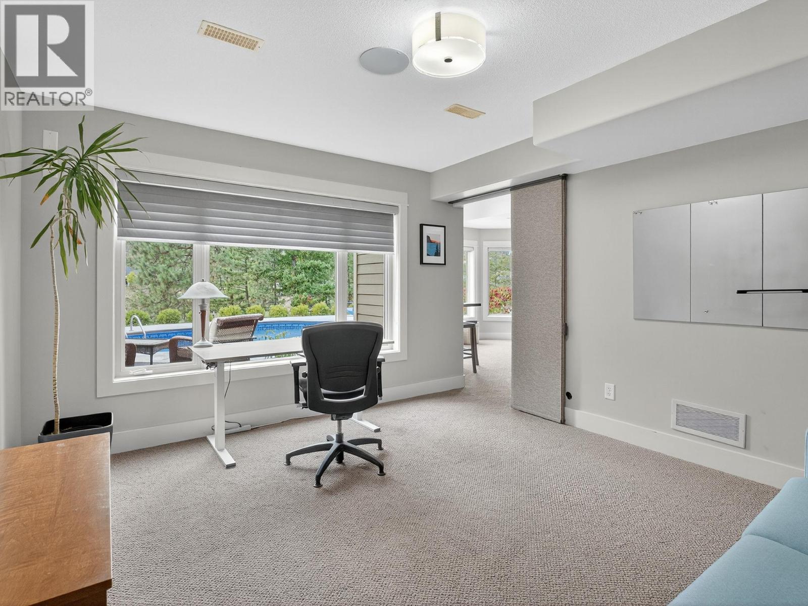 Picture for 1054 Long Ridge  Drive https://www.cirrealty.ca/reb/bc/0/10364220_49.jpg