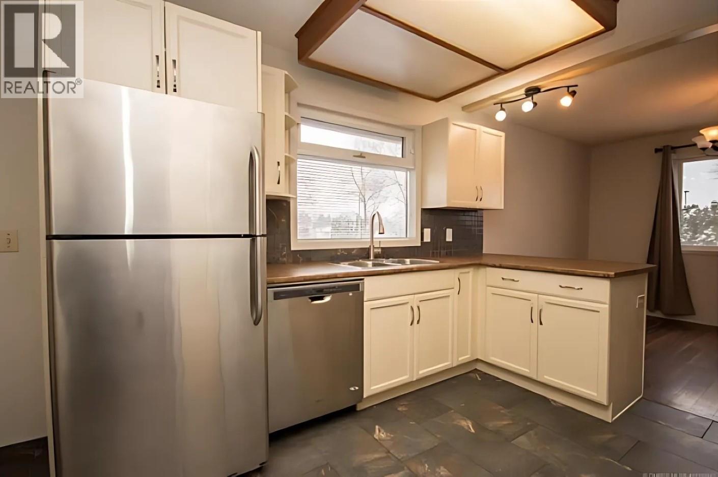 Picture for 1086 Raymer  Avenue