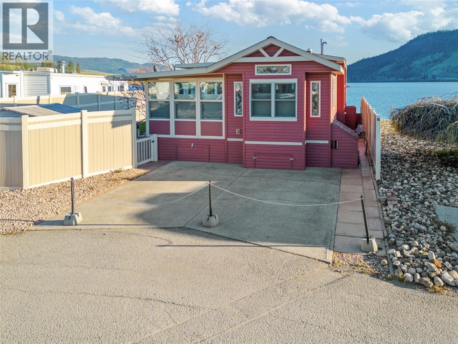 Picture for Unit #319, 415 Commonwealth  Road