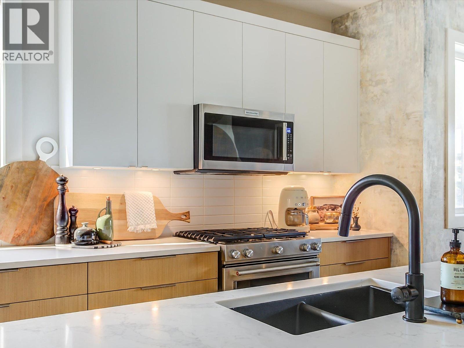 Picture for Unit #5, 1349 Rocky Point  Drive https://www.cirrealty.ca/reb/bc/0/10364380_22.jpg