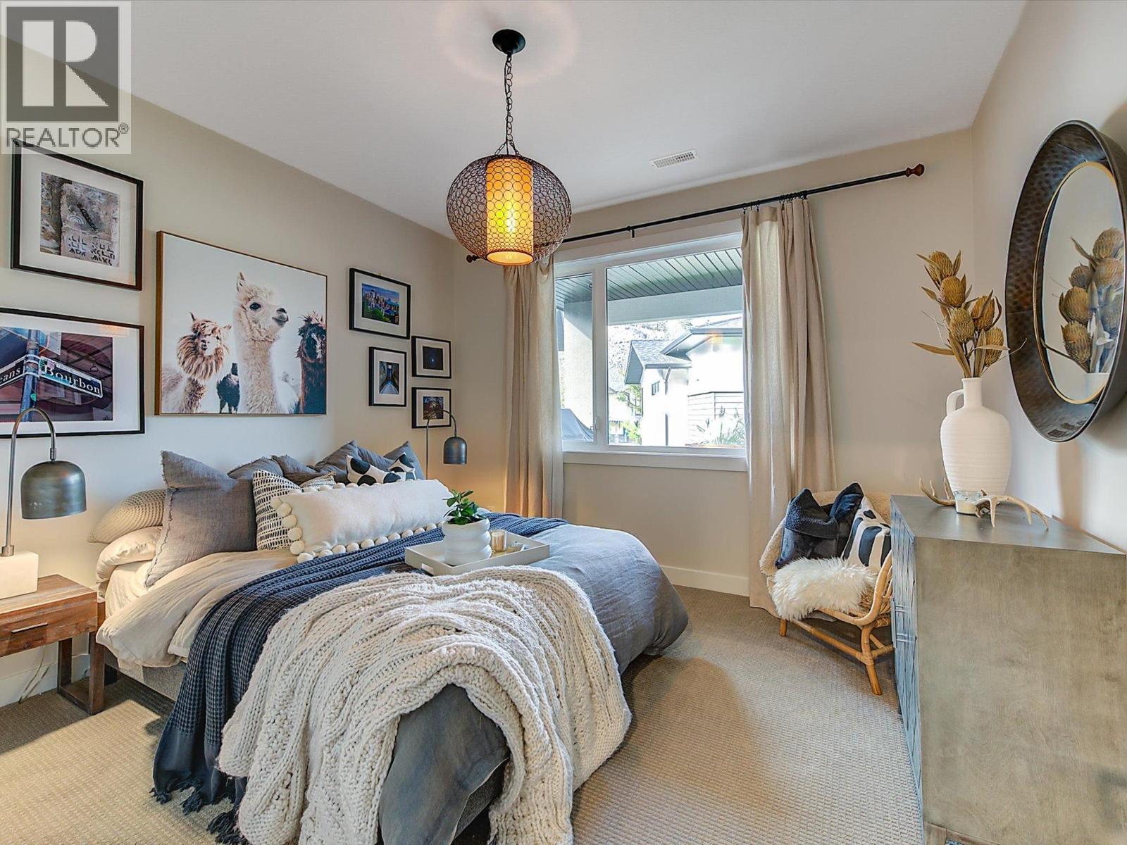 Picture for Unit #5, 1349 Rocky Point  Drive https://www.cirrealty.ca/reb/bc/0/10364380_53.jpg