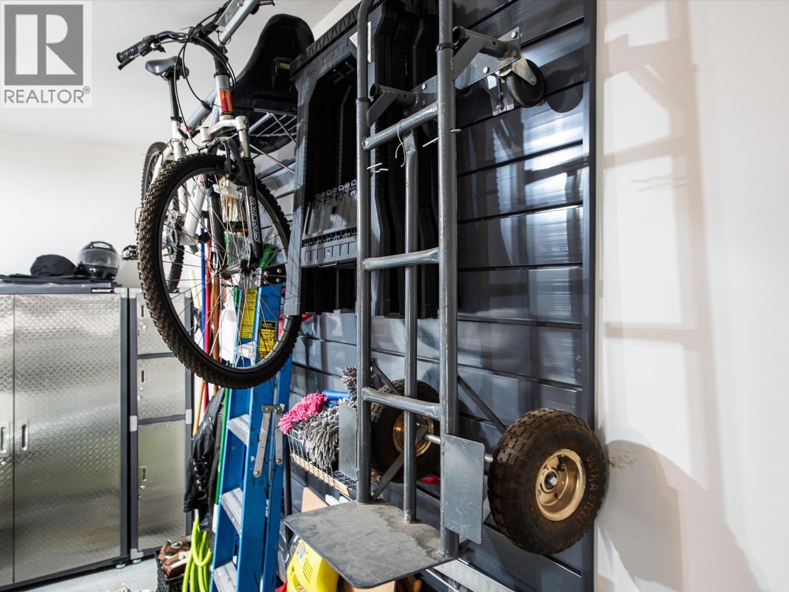 Picture for Unit #5, 1349 Rocky Point  Drive https://www.cirrealty.ca/reb/bc/0/10364380_59.jpg