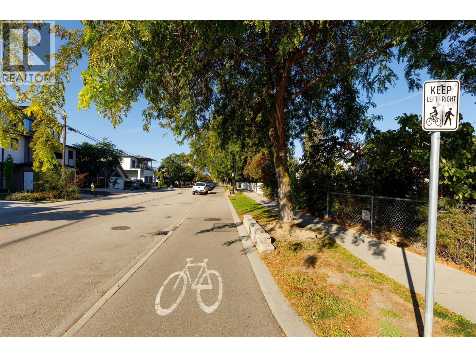 Picture for 858 Cawston  Avenue https://www.cirrealty.ca/reb/bc/0/10364390_26.jpg