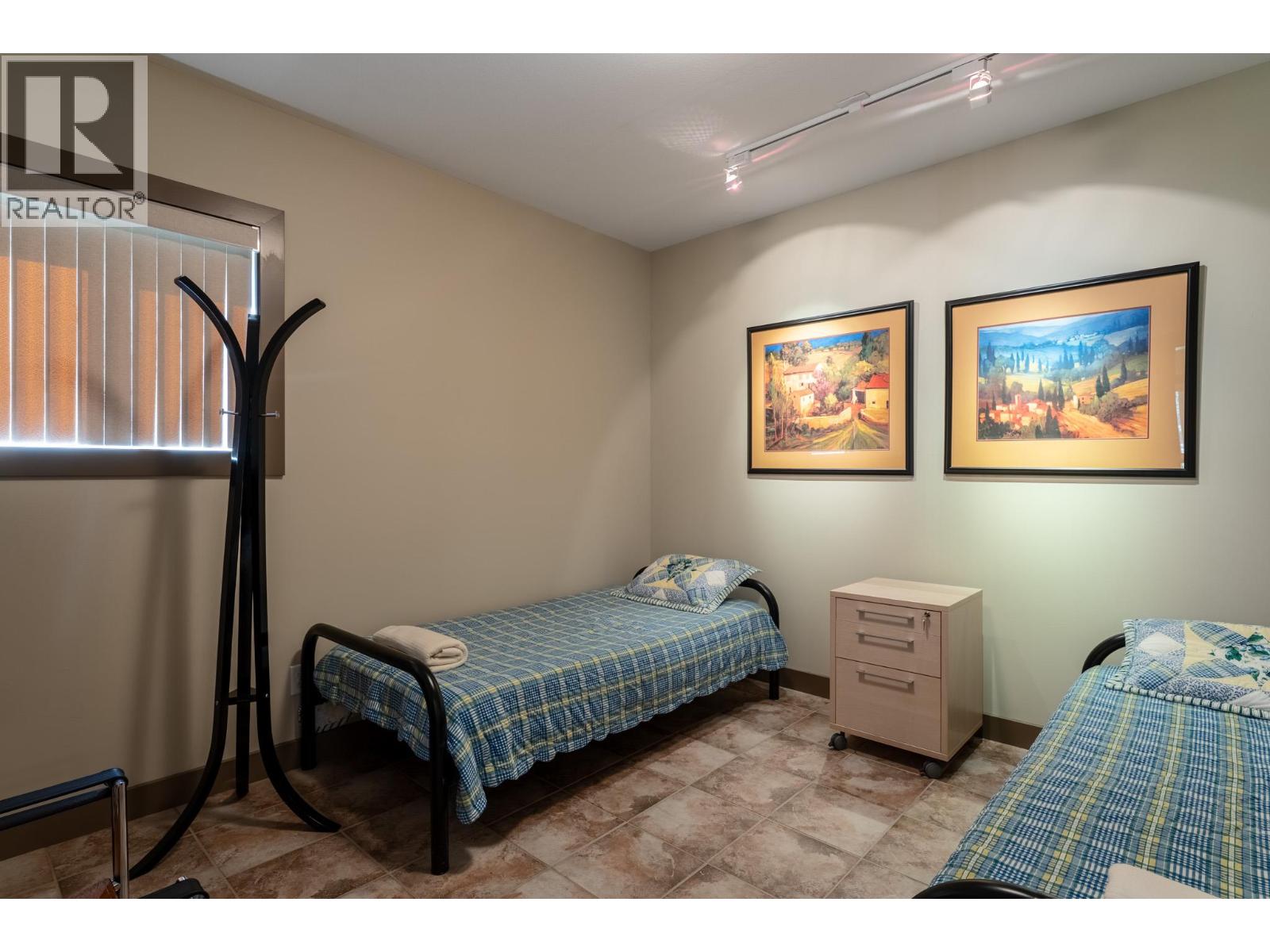 Picture for Unit #12, 4100 Gallaghers  Parkland https://www.cirrealty.ca/reb/bc/0/10364460_24.jpg