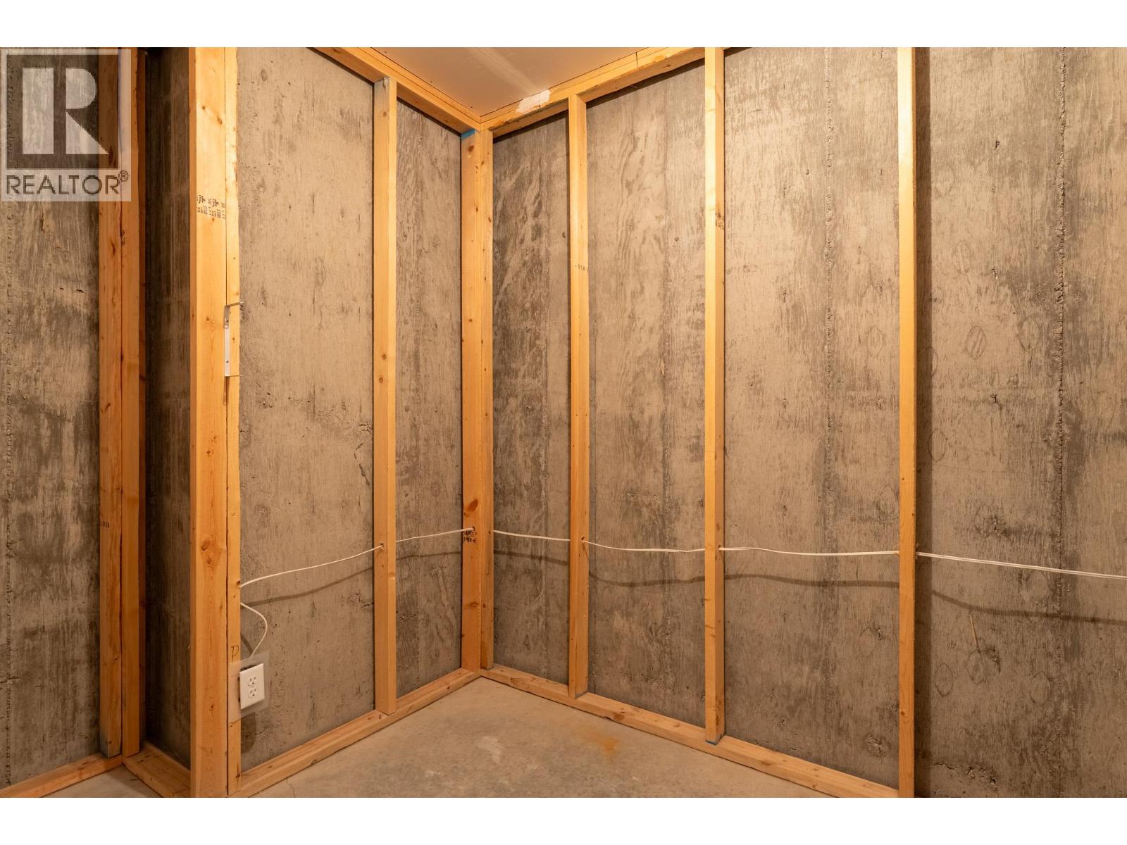 Picture for Unit #12, 4100 Gallaghers  Parkland https://www.cirrealty.ca/reb/bc/0/10364460_26.jpg