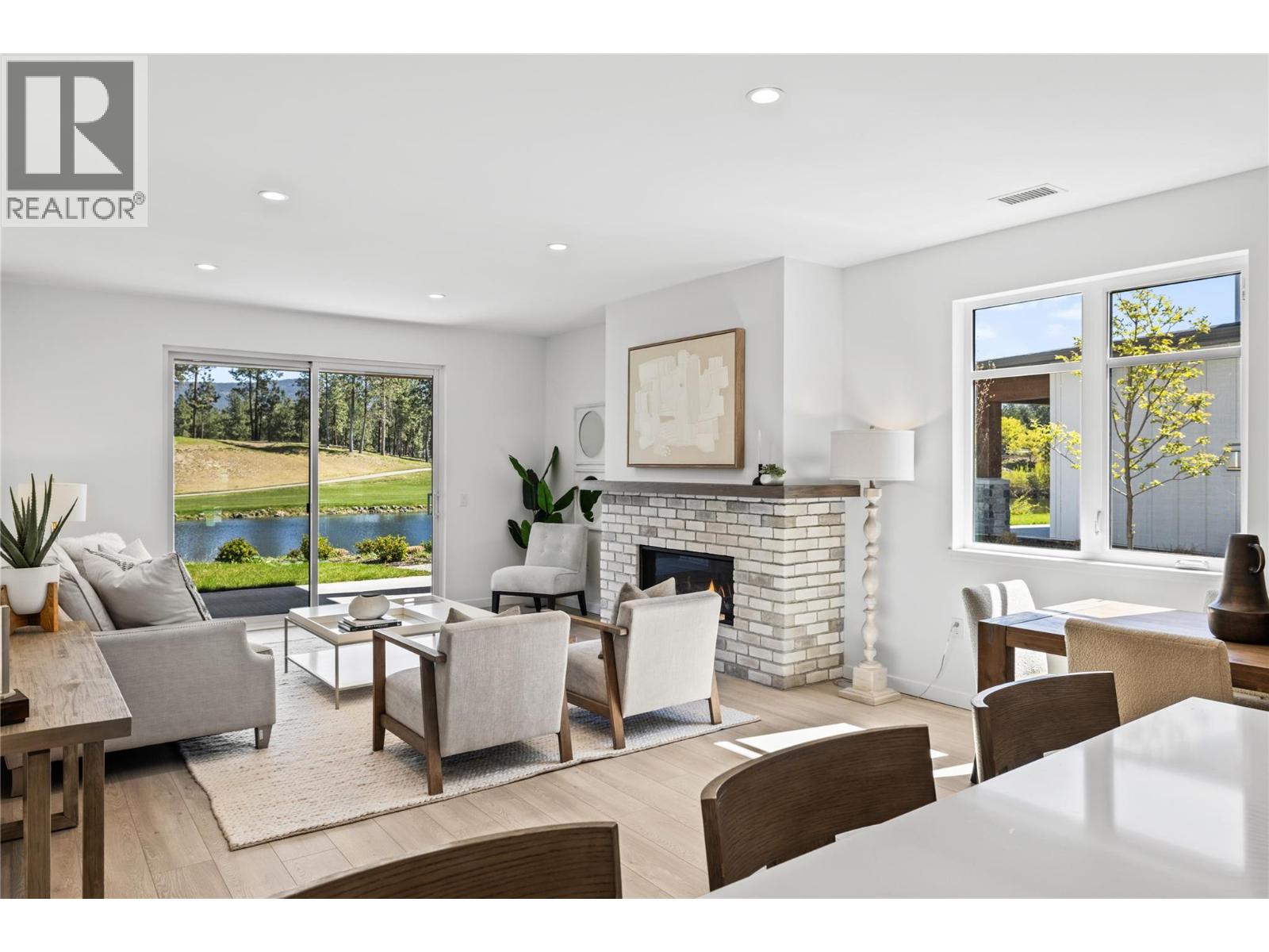 Picture for Unit #6, 1979 Country Club  Drive