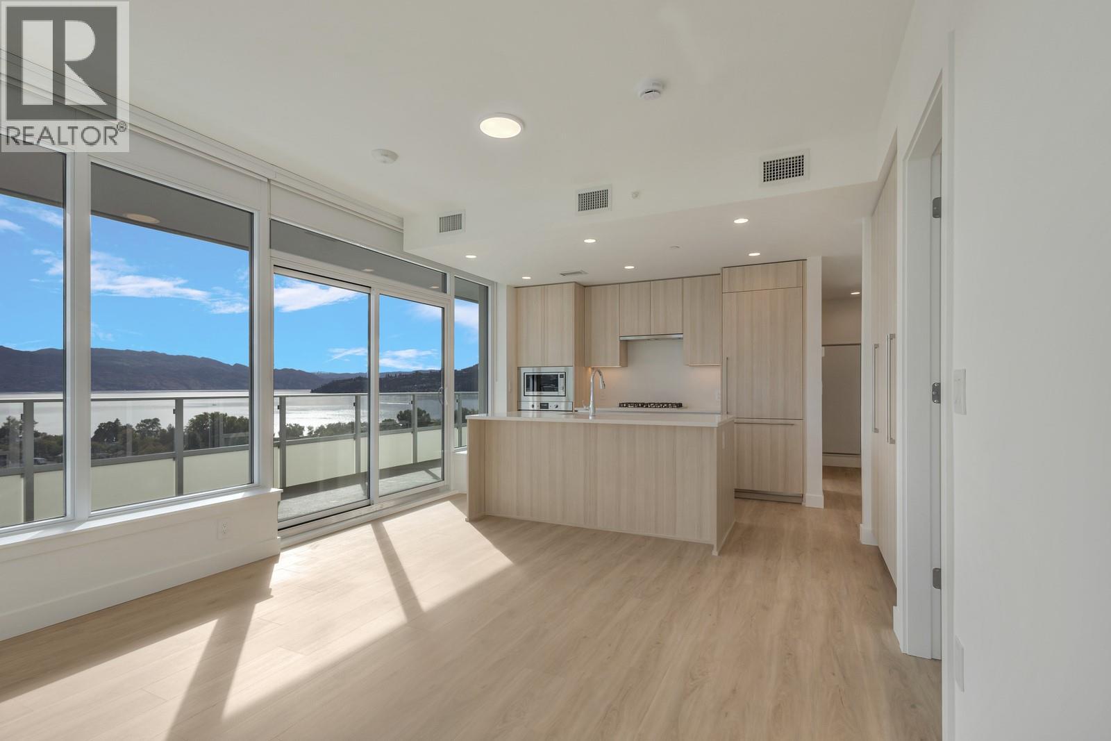 Picture for Unit #1504, 238 Leon  Avenue