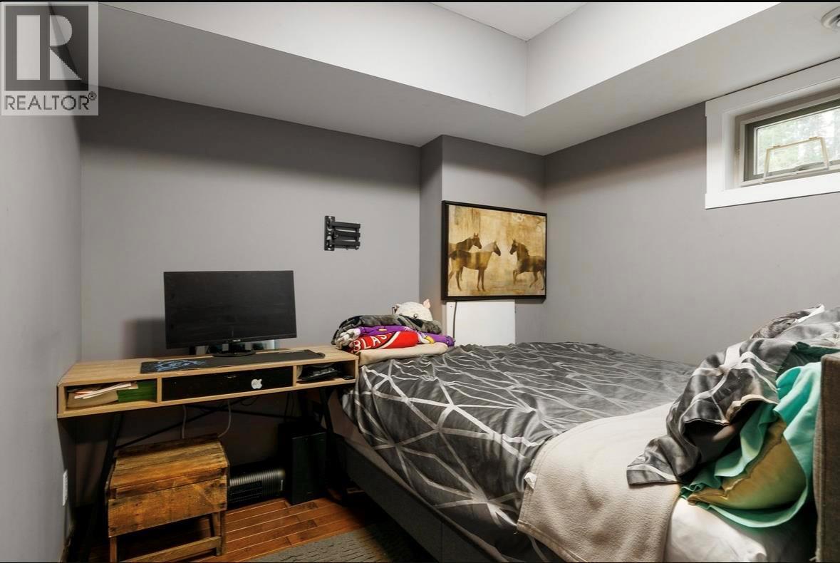 Picture for Unit #310, 6822 Madrid  Way https://www.cirrealty.ca/reb/bc/0/10364800_17.jpg