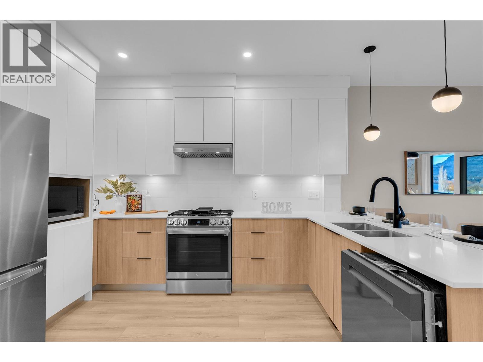 Picture for Unit #102, 6811 Nighthawk  Drive https://www.cirrealty.ca/reb/bc/0/10364920_14.jpg