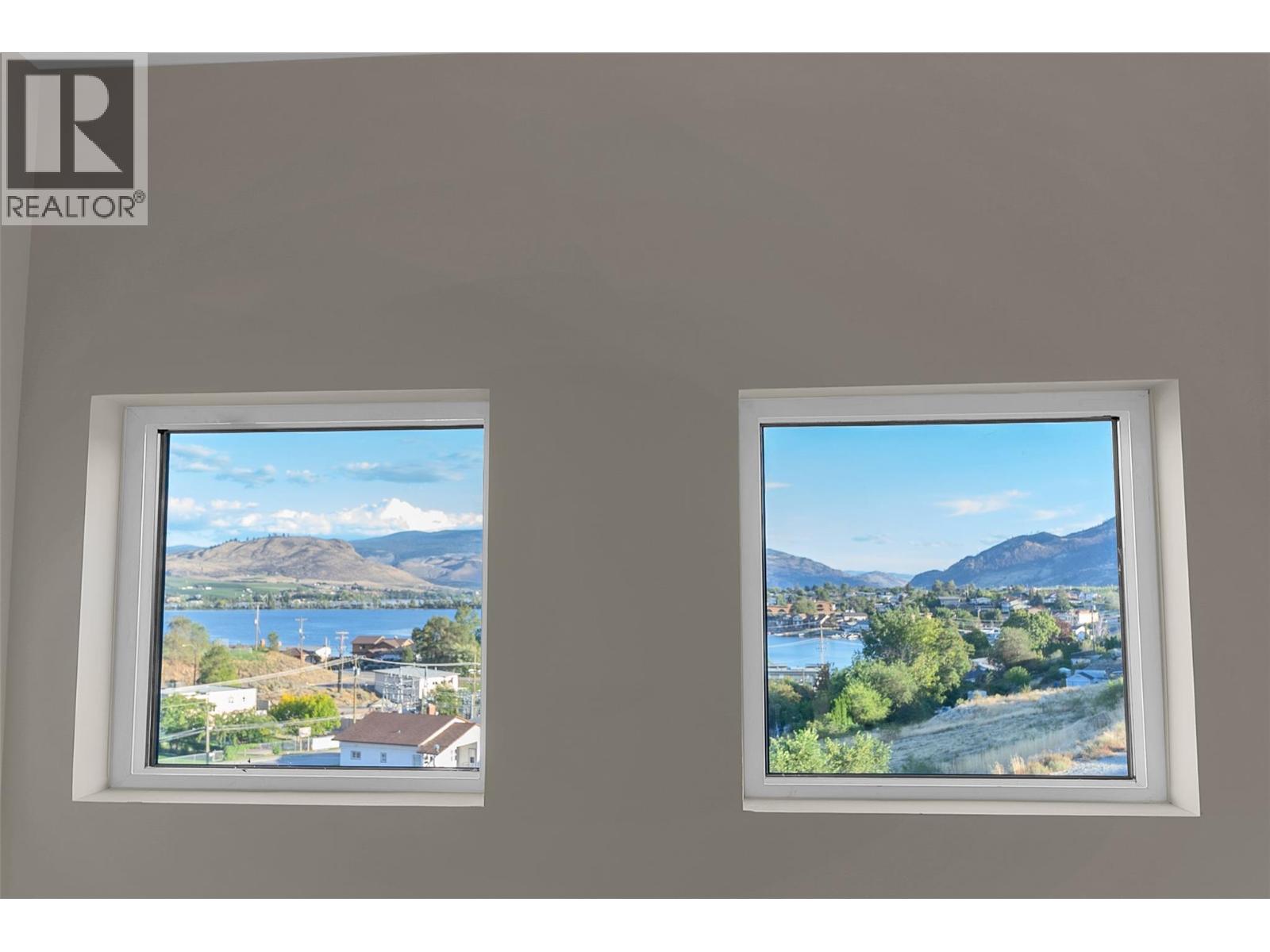 Picture for Unit #102, 6811 Nighthawk  Drive https://www.cirrealty.ca/reb/bc/0/10364920_16.jpg