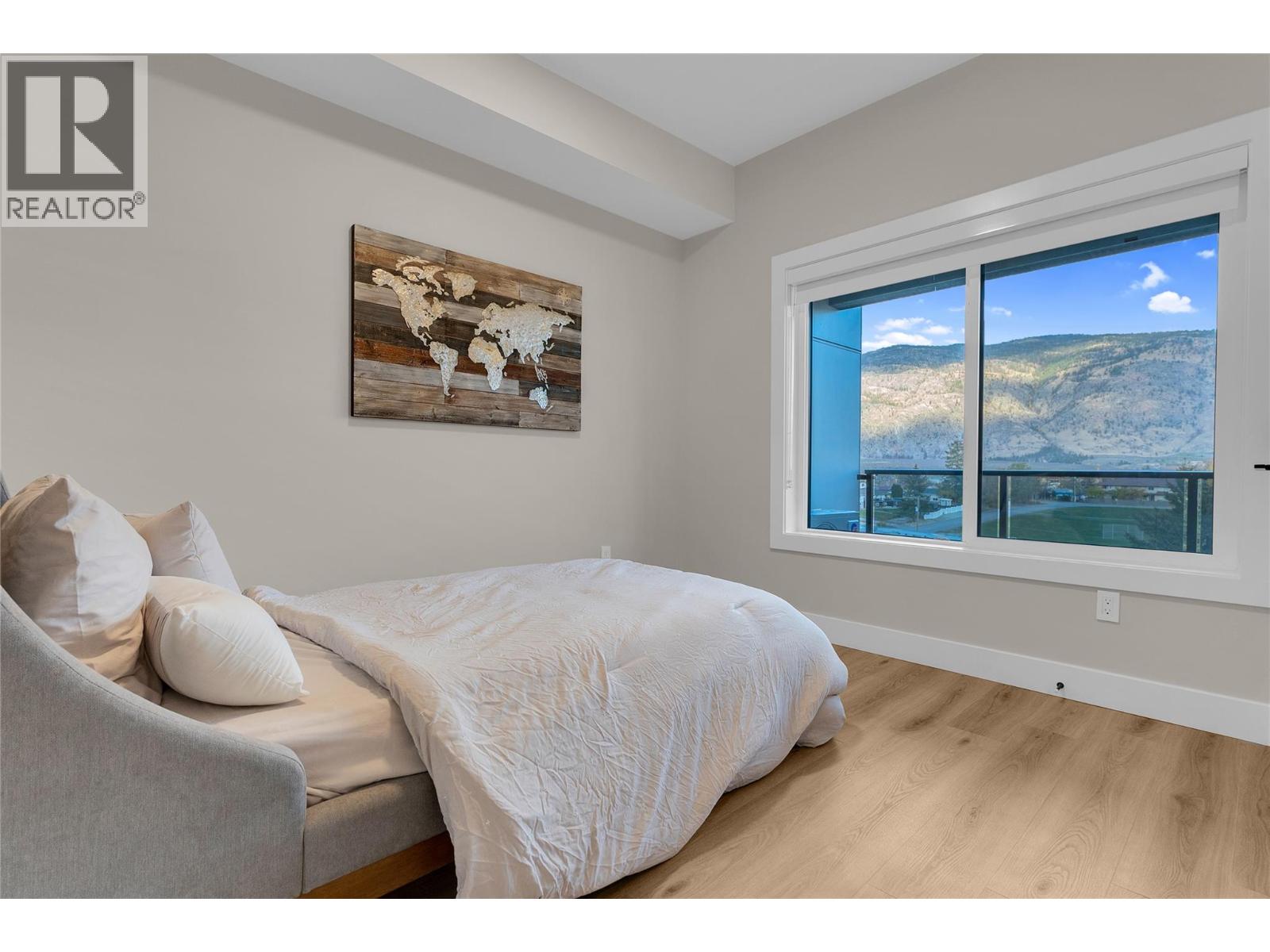 Picture for Unit #102, 6811 Nighthawk  Drive https://www.cirrealty.ca/reb/bc/0/10364920_25.jpg